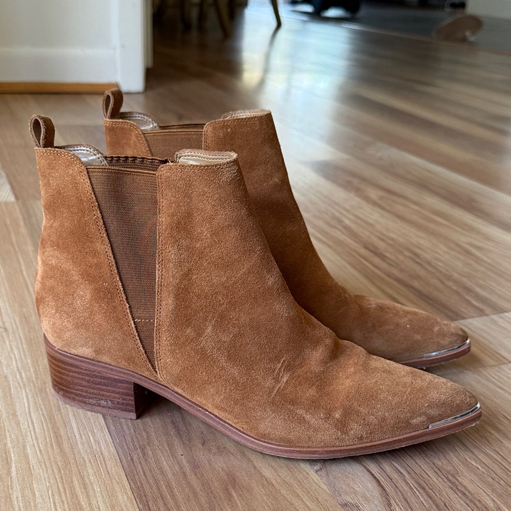 Marc Fisher 8.5 Brown Suede Ankle Boots
